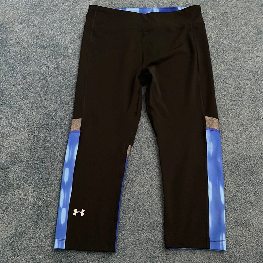 UA Heat Gear capri leggings